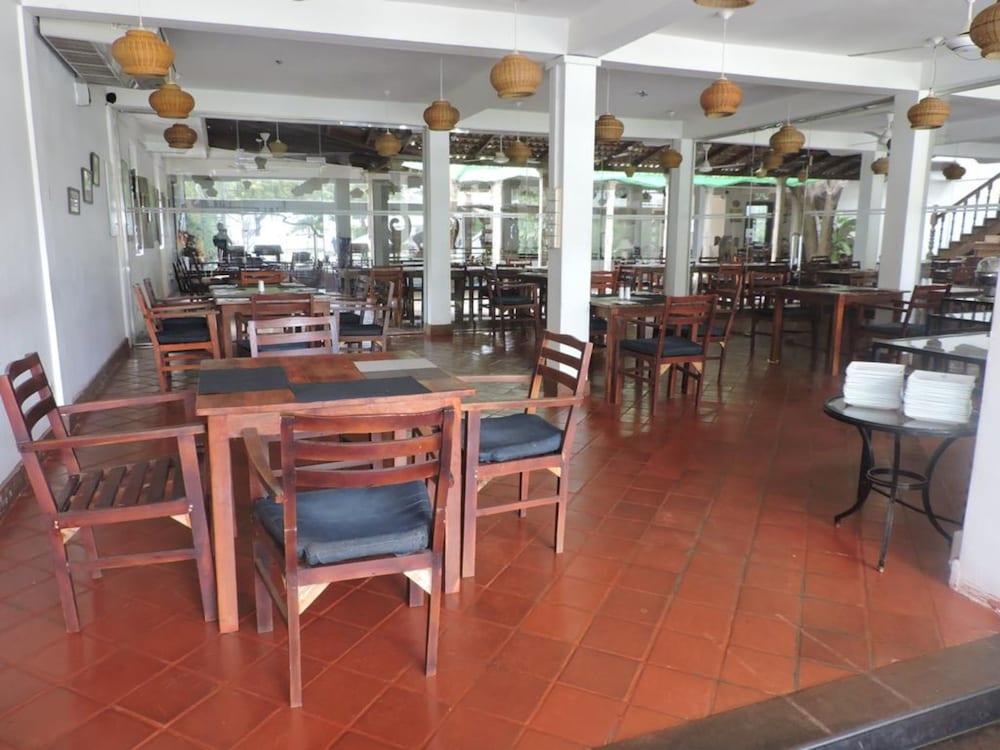 Pigeon Island Beach Resort And Spa Nilaveli Exterior foto