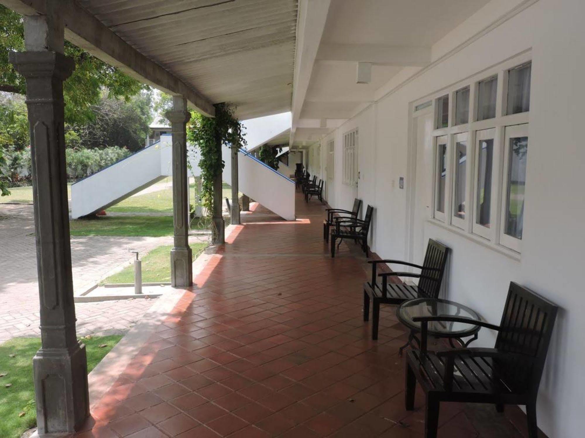 Pigeon Island Beach Resort And Spa Nilaveli Exterior foto